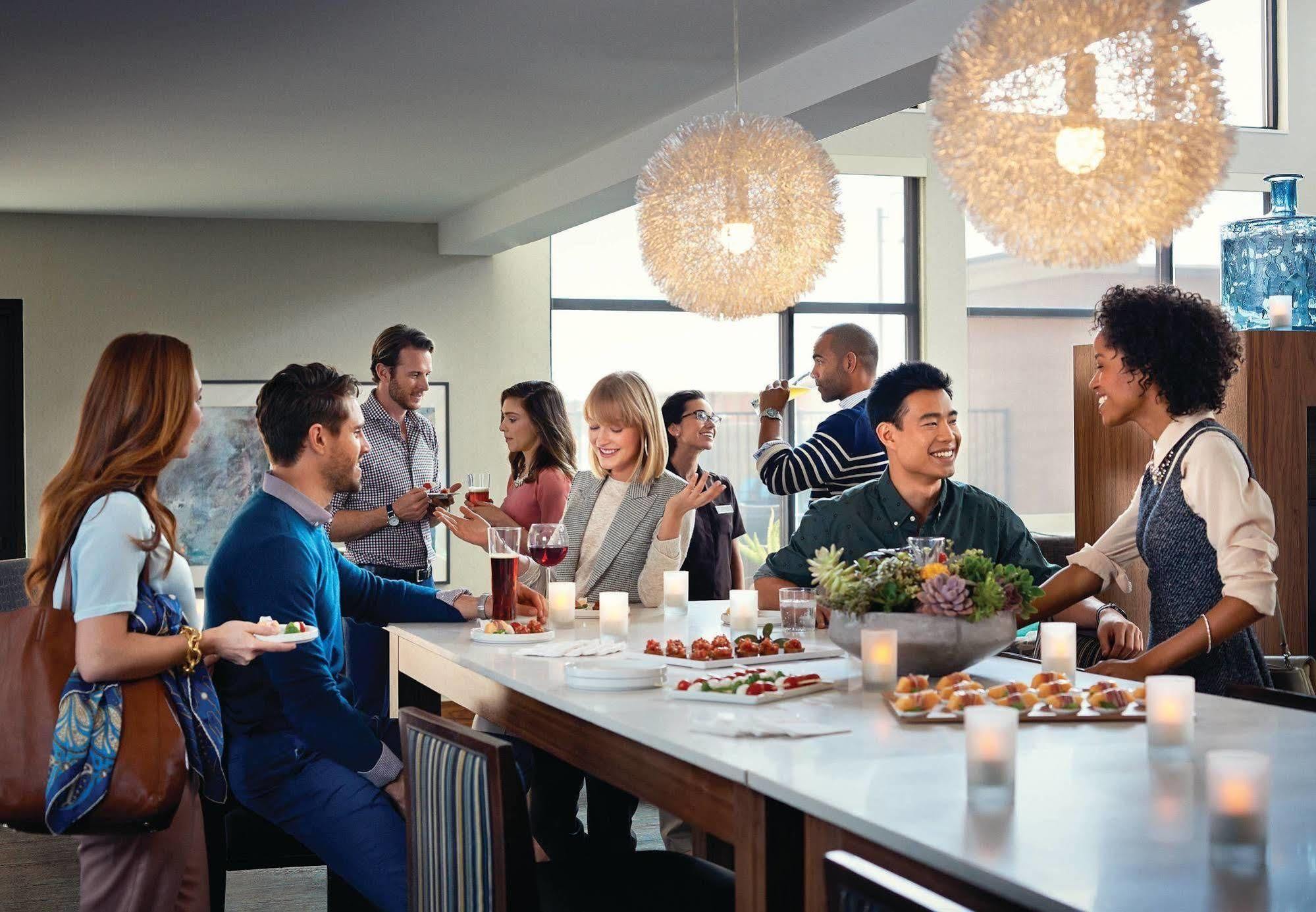 Residence Inn Ontario Airport מראה חיצוני תמונה